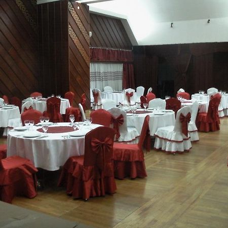 Hotel Grand סטינג'ה מראה חיצוני תמונה